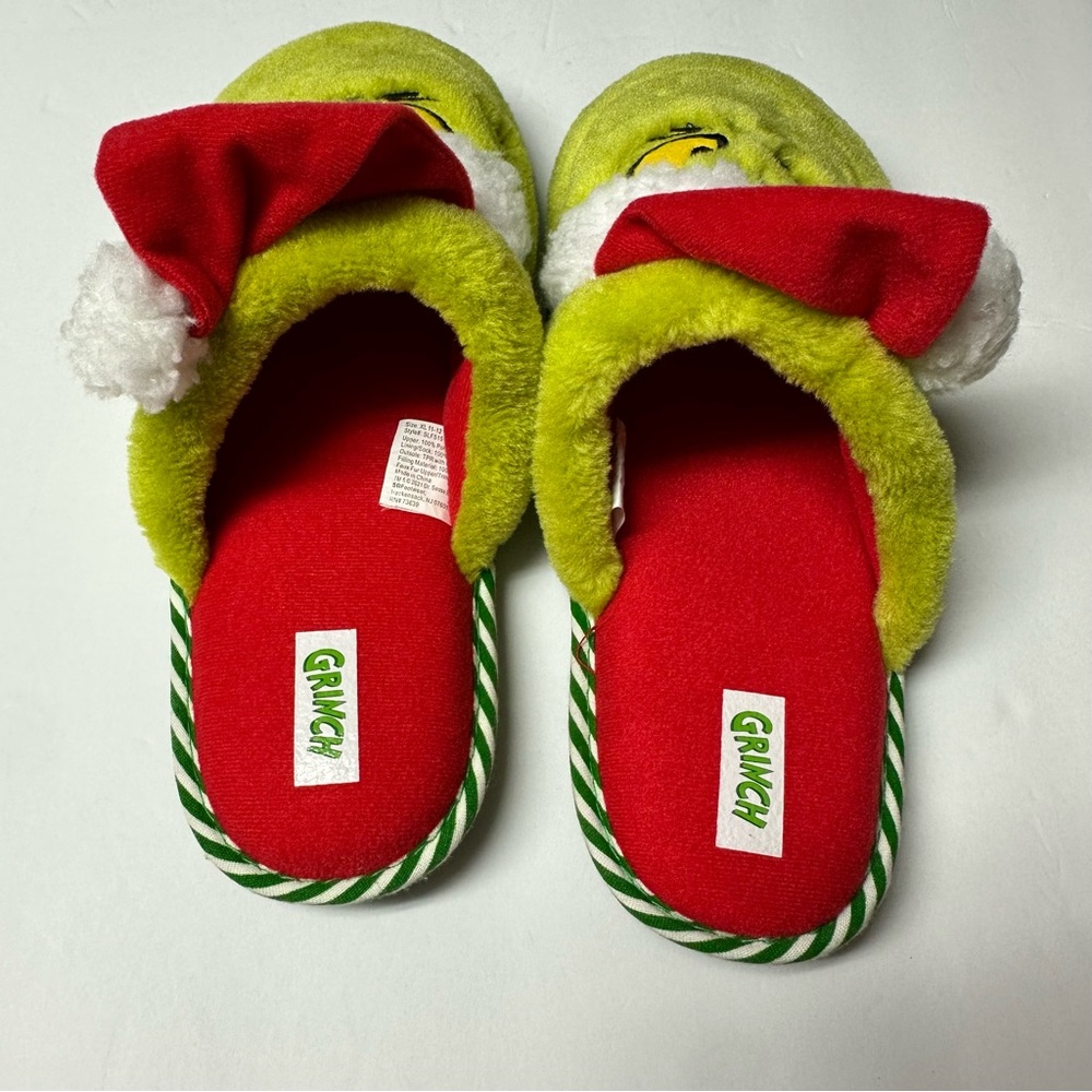 The Grinch grinch with santa hat slippers - Picture 5 of 9